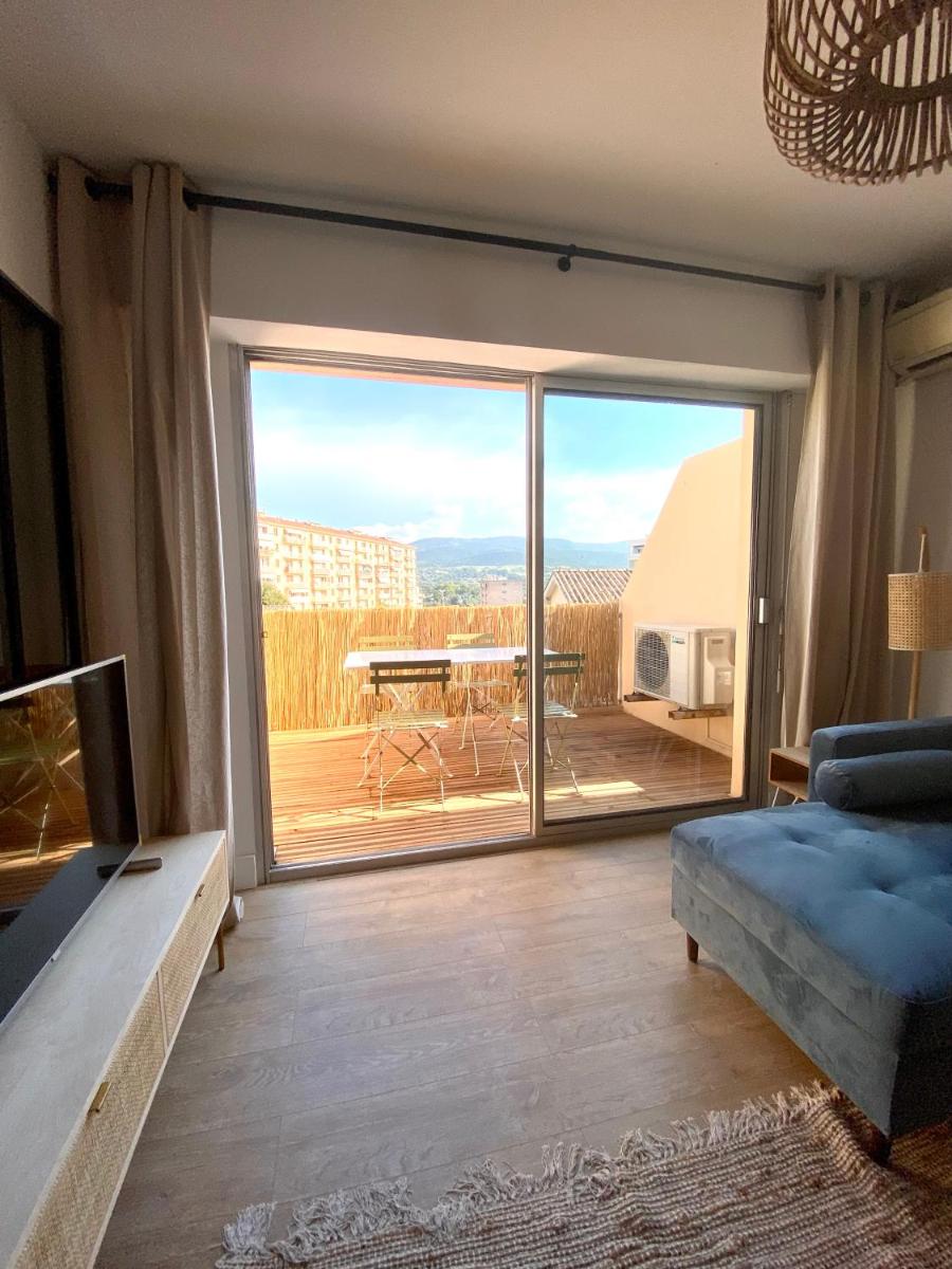 Superbe T2 équipé proche centre ville Ajaccio avec parking - Housity