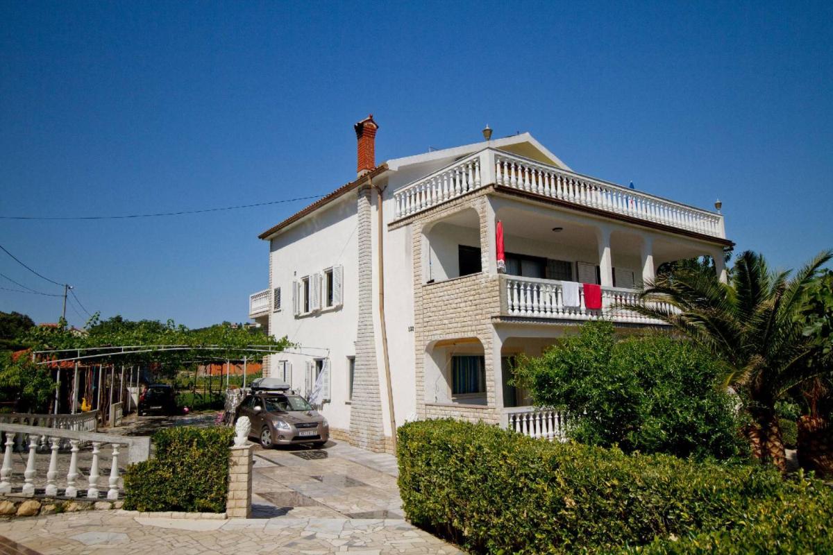 Apartmani otok Rab - Housity