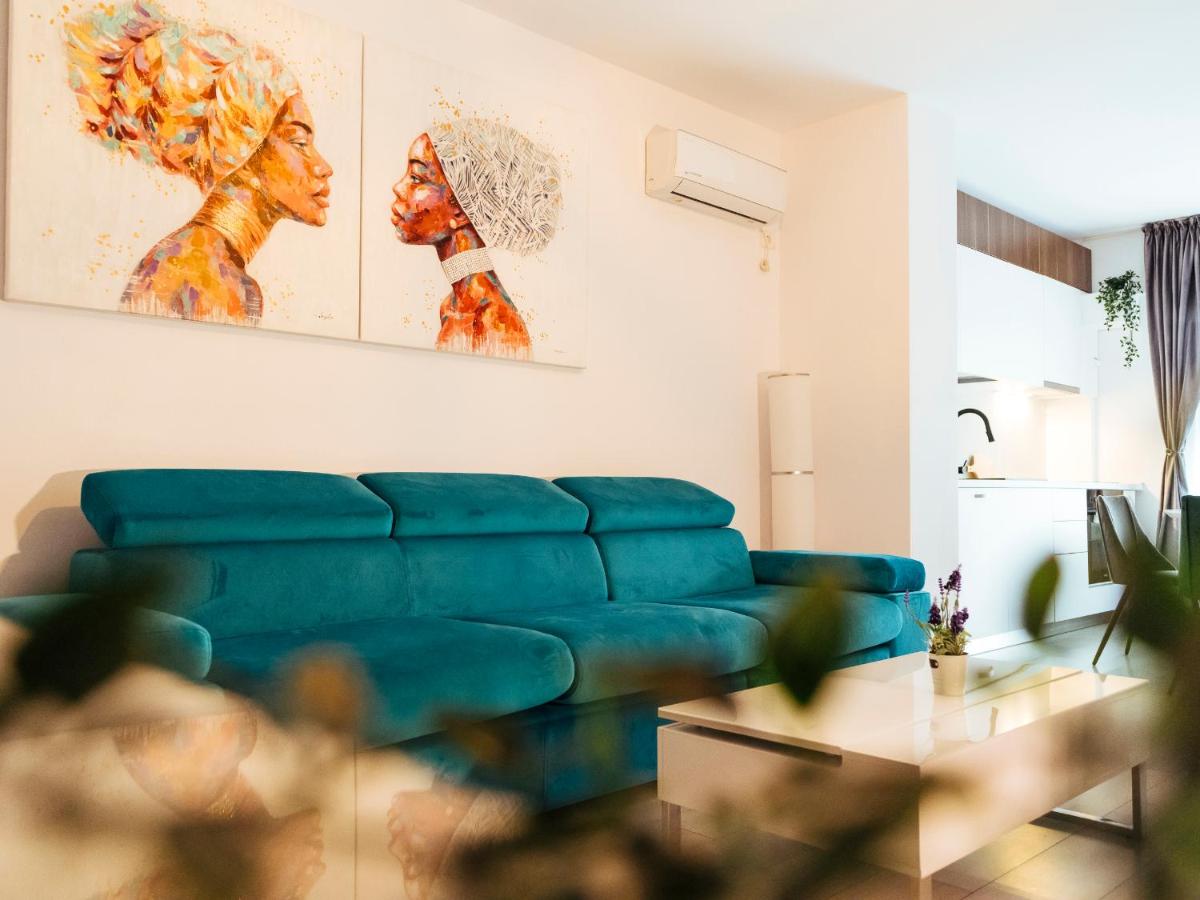 Cozy Special Pallady Apartament with Garden & Courtyard - Housity