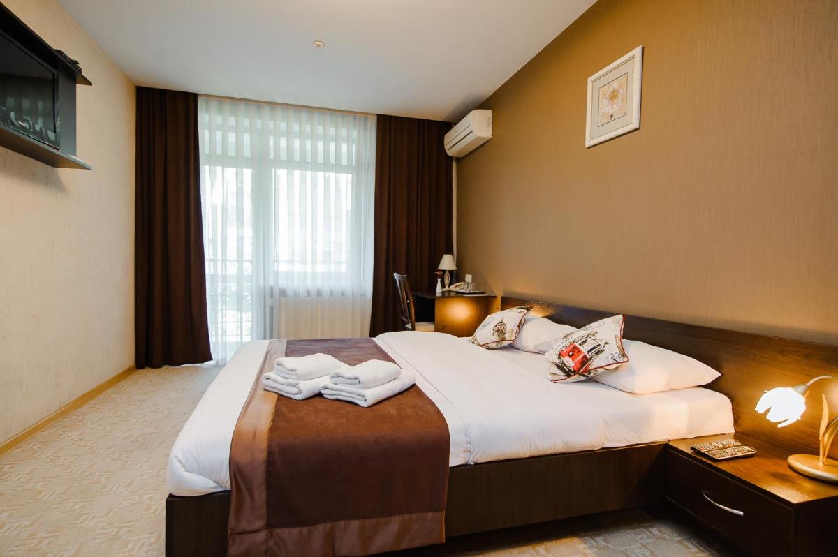 TipTop Hotel CITY CENTER - Housity