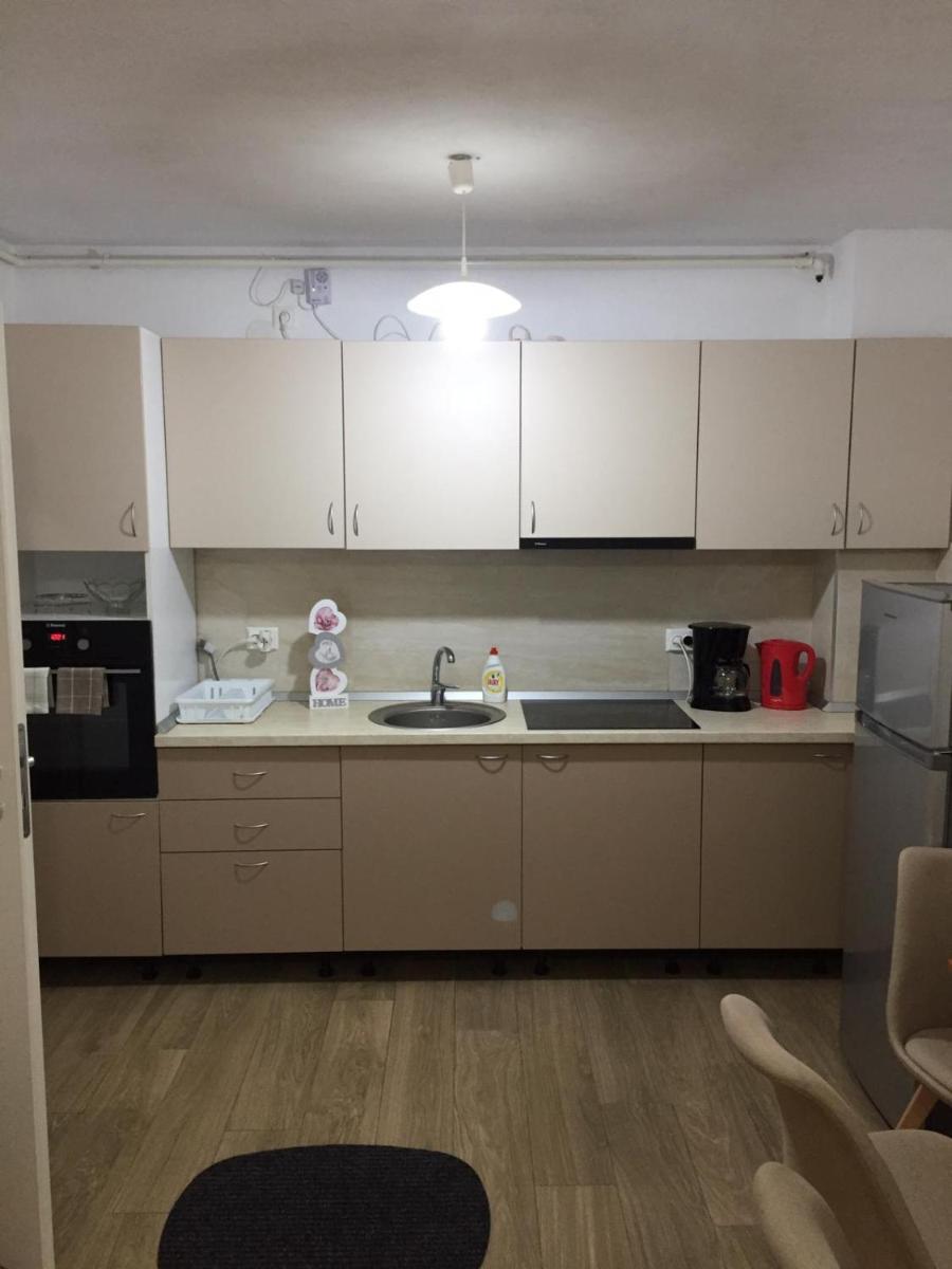 Apartament Ambrus - Housity
