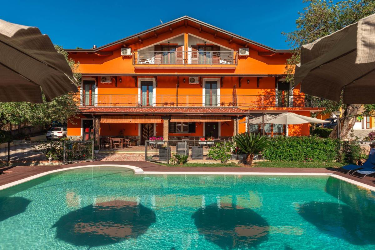 B&B La Mortella - Housity