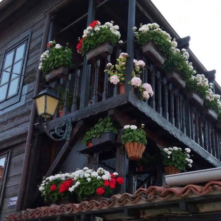 The Old House - Housity