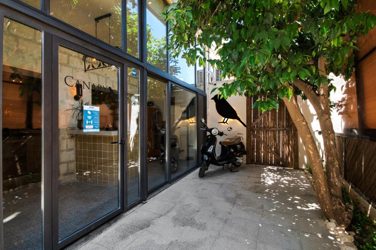 Canary Boutique Hotel - Housity
