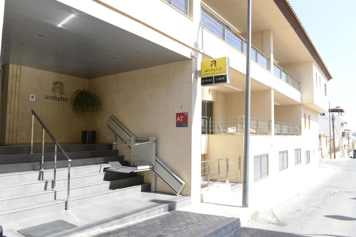 Archybal Apartamentos Turísticos y Suites - Housity