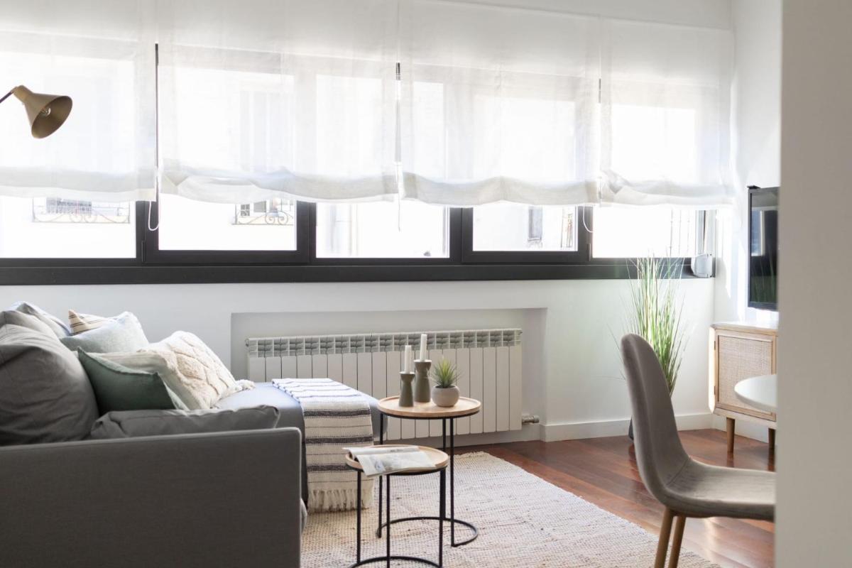Los apartamentos de Elena, centro histórico y ascensor by Apartamentos Logroño org - Housity