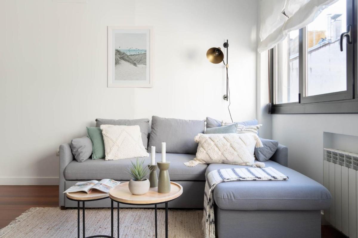 Los apartamentos de Elena, centro histórico y ascensor by Apartamentos Logroño org - Housity