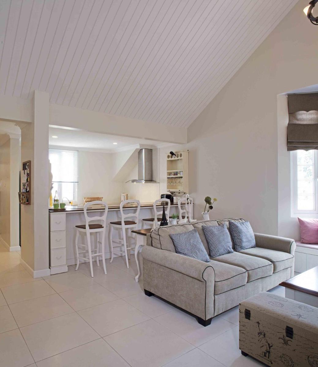 The Penthouse by Cottonwood - Housity