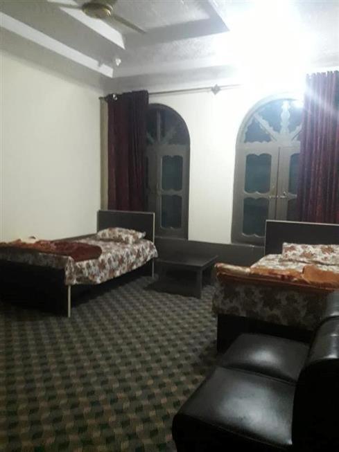 Rush lake Hotel & Restaurant - Housity