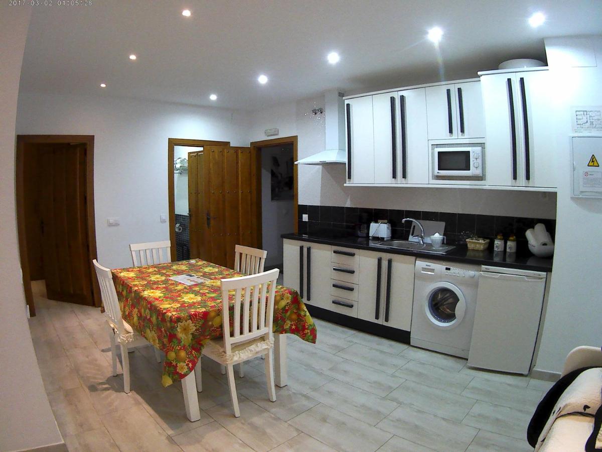 Apartamentos Turisticos Mirayuste - Housity