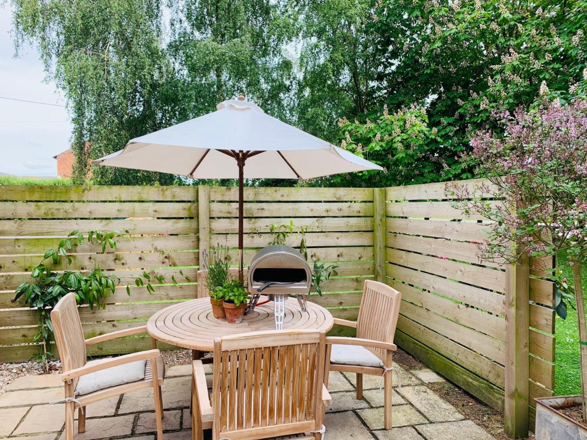 The Stable, Yew Tree Farm Holidays, Tattenhall, Chester - Housity