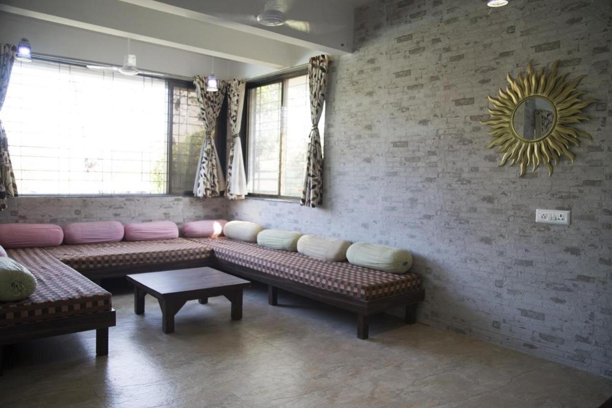 shree Padmanath Bunglow With Best View - Housity