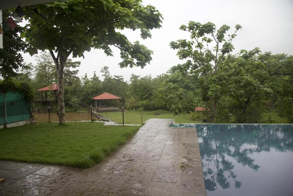 shree Padmanath Bunglow With Best View - Housity