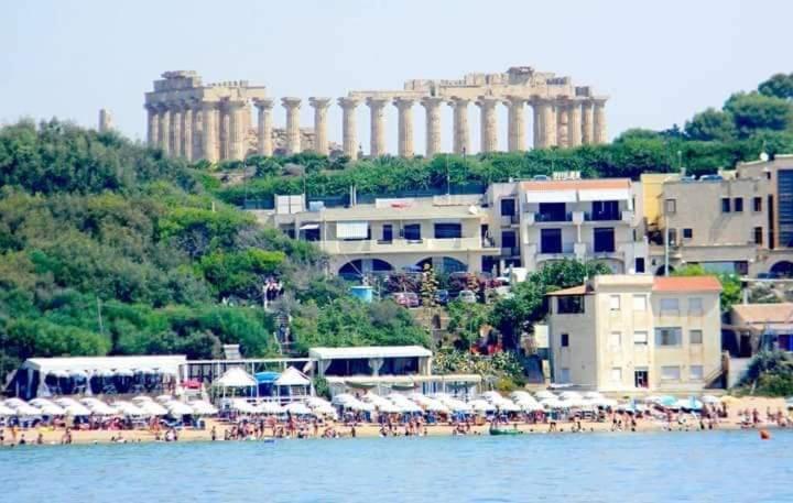Bahari Beachfront Aparthotel Selinunte - Housity