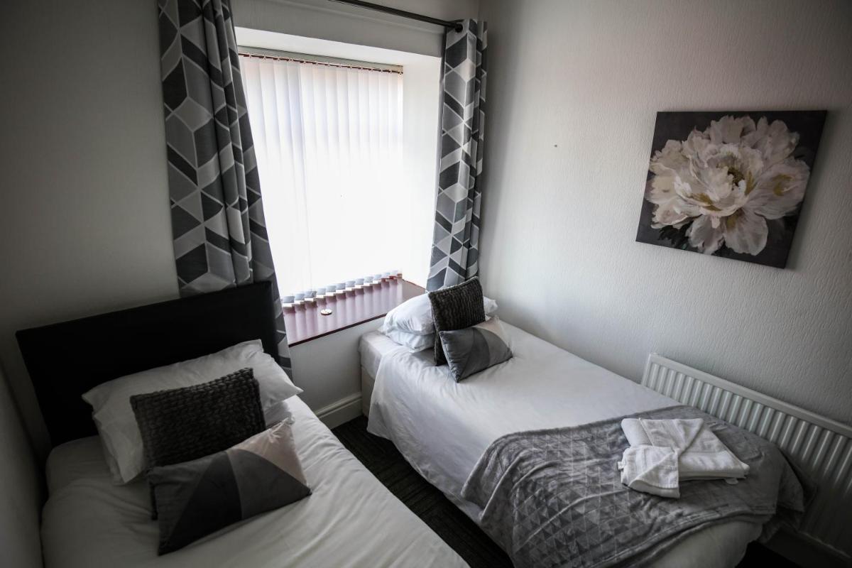 St Hilda Guesthouse - Housity