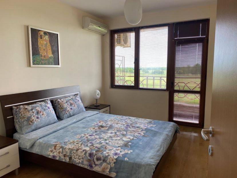 Suitetrails - Lighthouse golf resort private apartment Sunrise