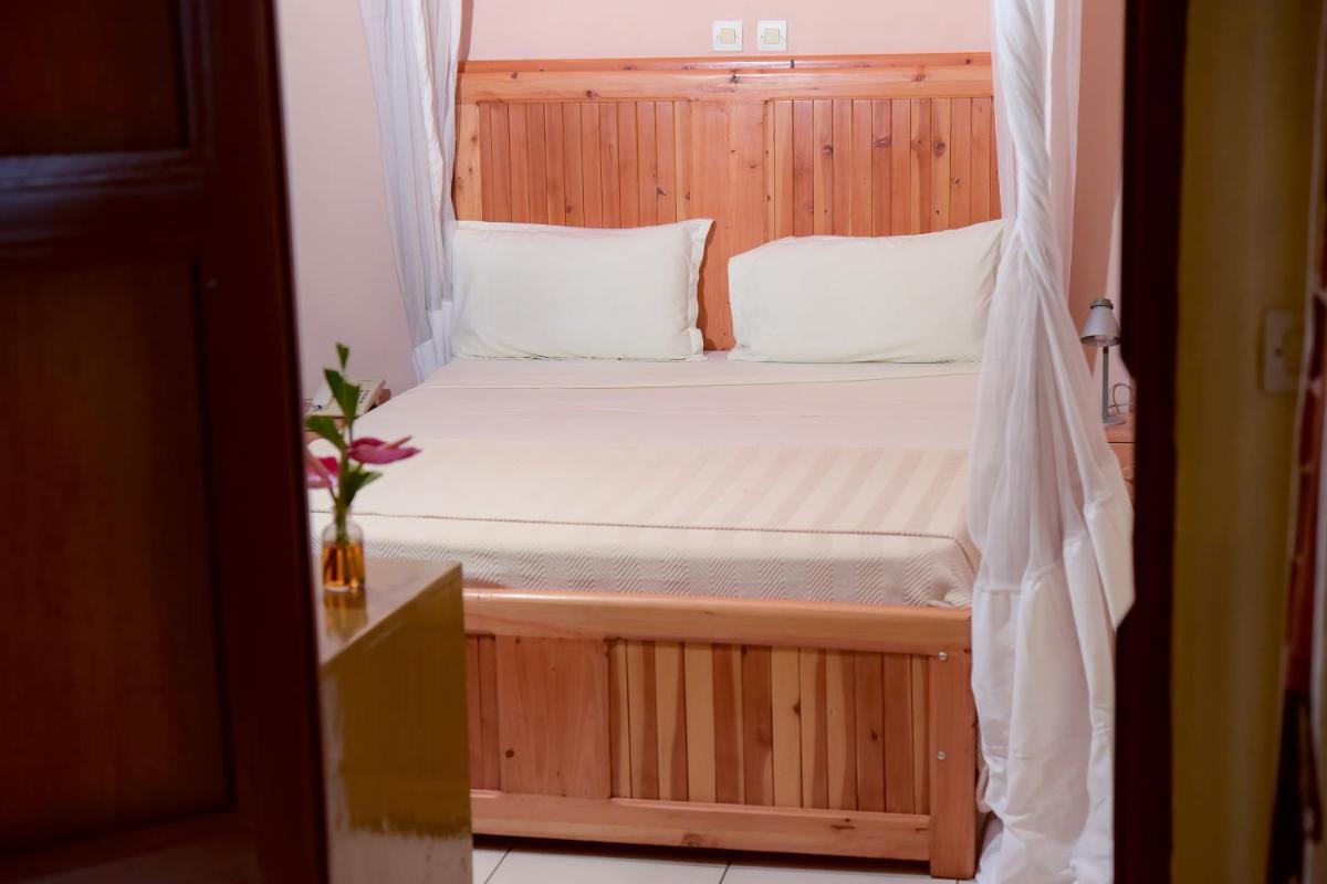 Botanika Hotel - Hizvo