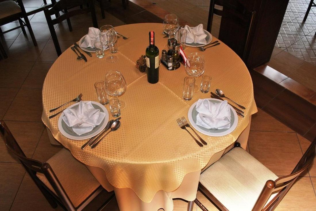 HOTEL RESTORANT VIKTORIA - Housity