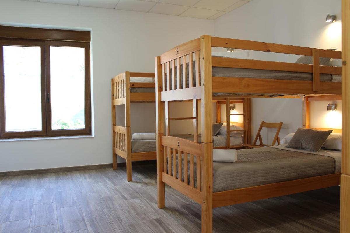 Pensión Albergue O Pedregal - Housity