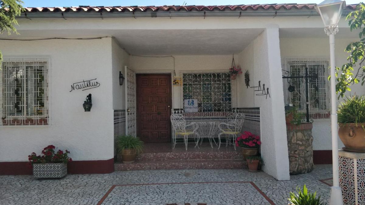 Villa Nautilus: Casa familiar rural con piscina y increíbles vistas - Housity