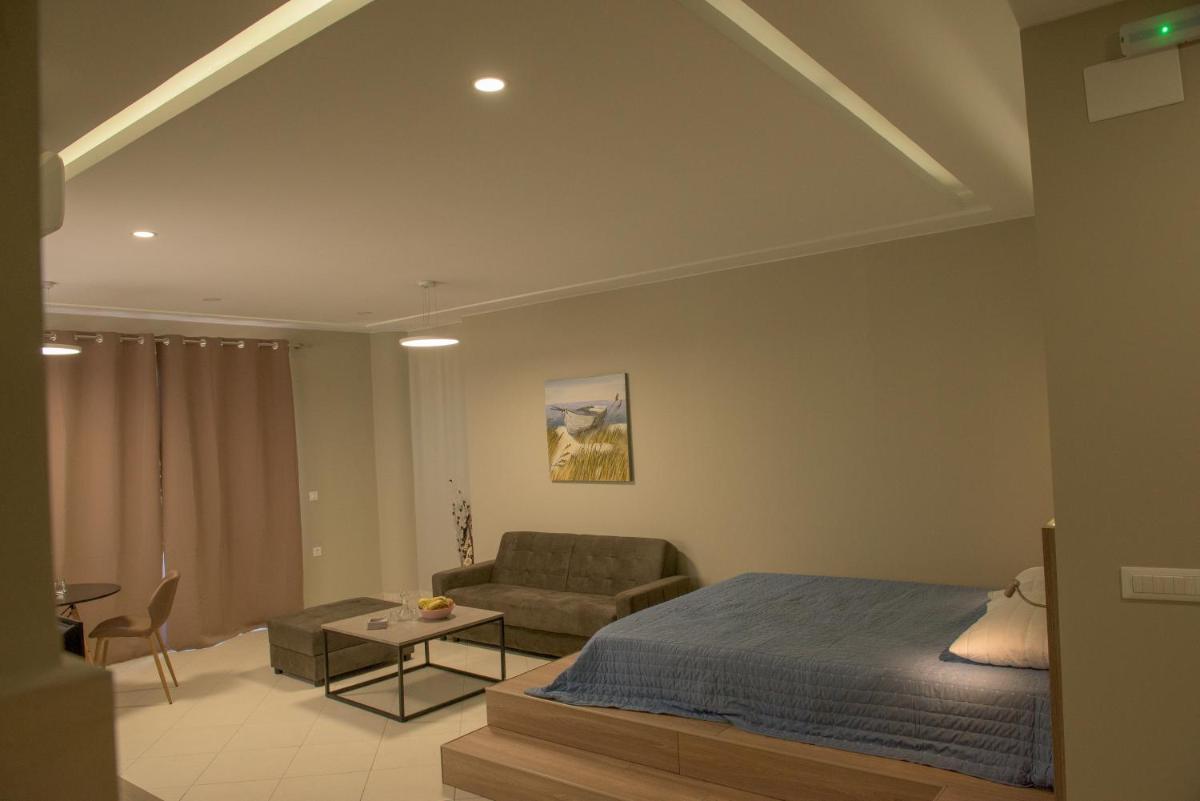 Rafaela Apartments - Housity