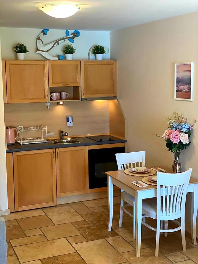Happy Studio Sea View - Housity
