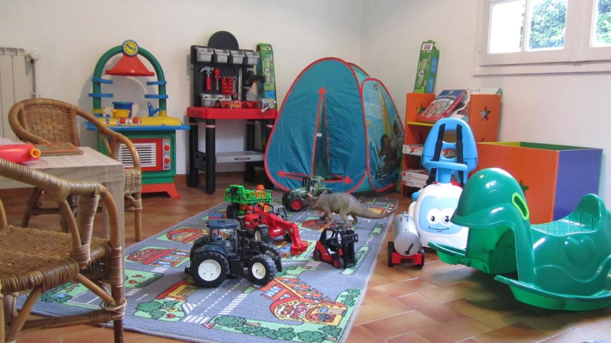 Maison au calme grand jardin privé aire de jeux Lac de Guerledan - Housity