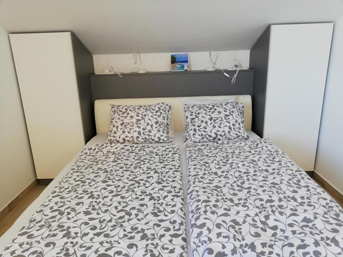 Sunset Apartments Zaton - Housity