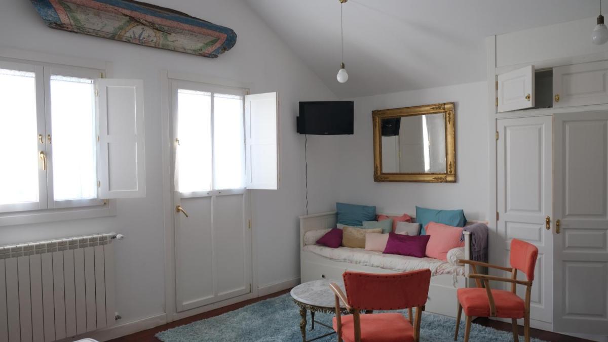 HOTEL LA CASA DE LAS CAMELIAS - Housity