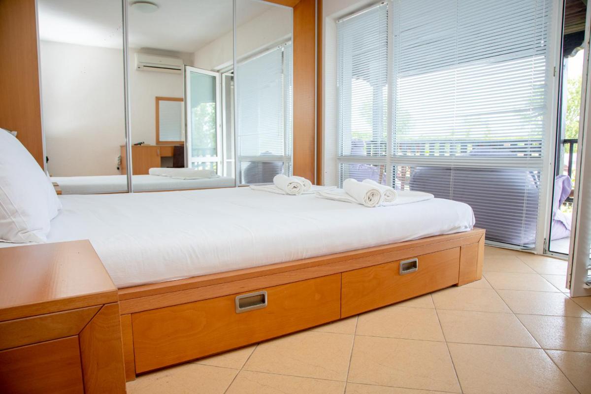 Villa Beni ~ 4-Bedroom Private House - Housity
