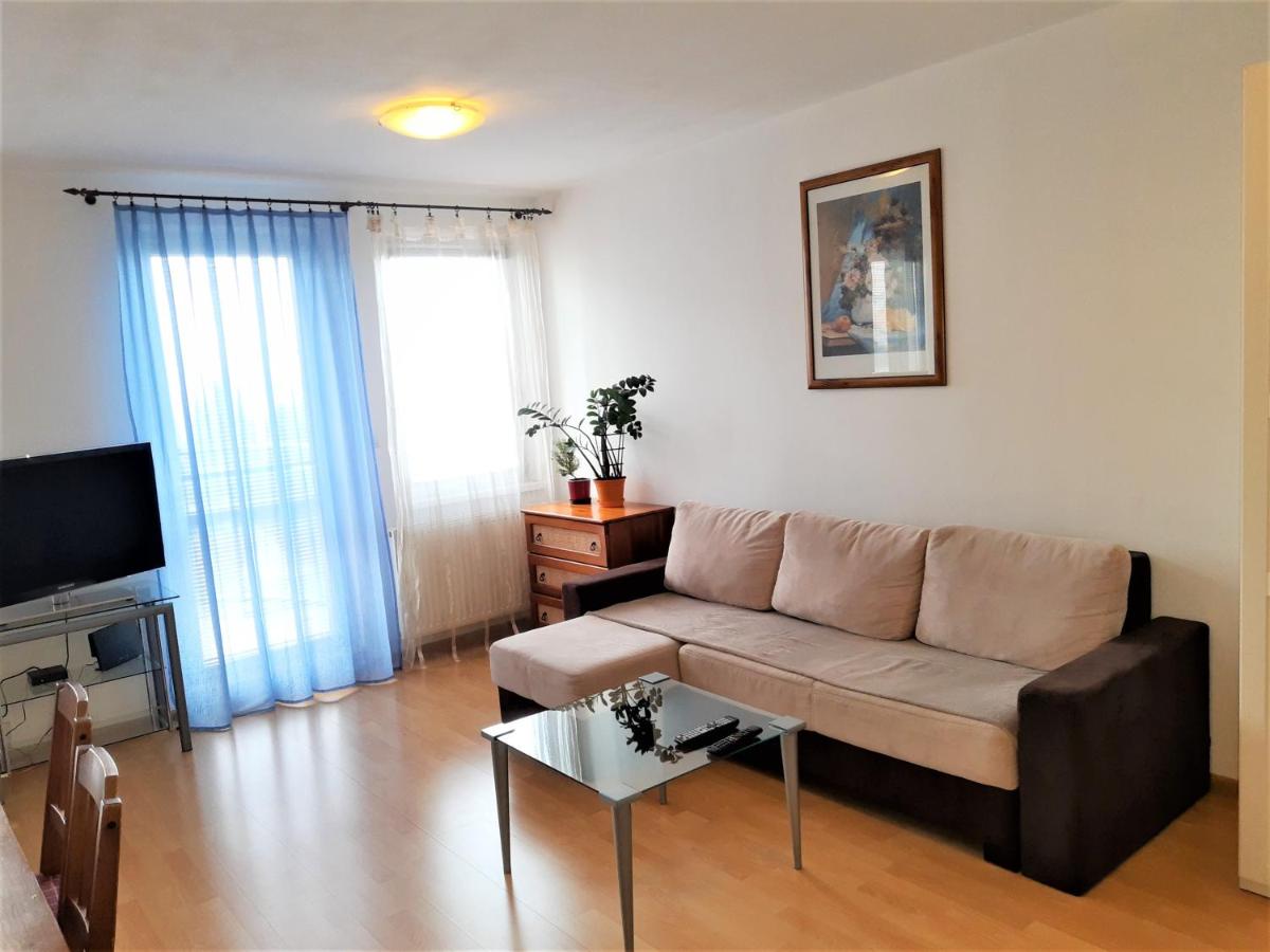Na Złotych Łanach - apartament z parkingiem - Housity