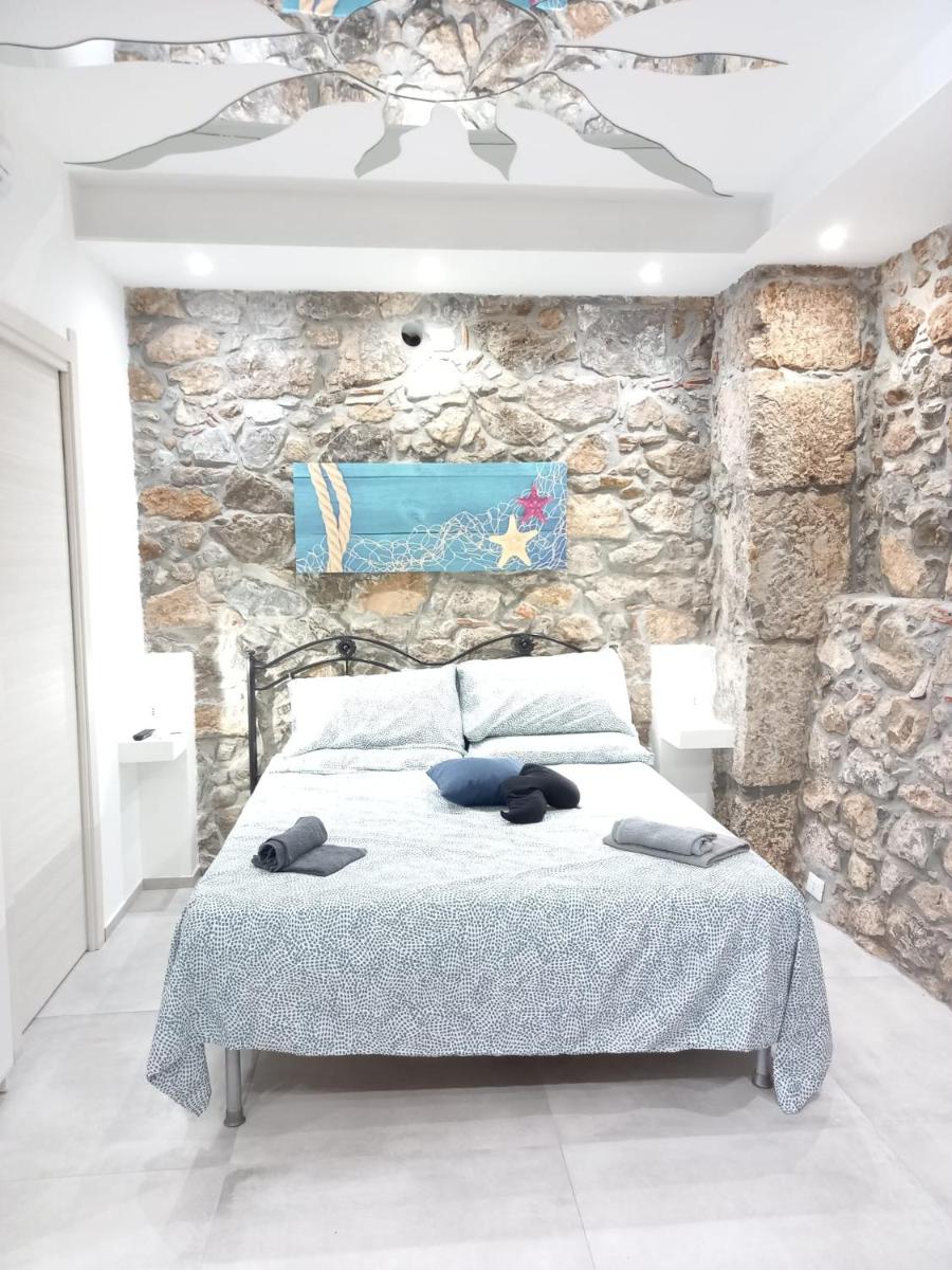 Cortile delle mura - Housity