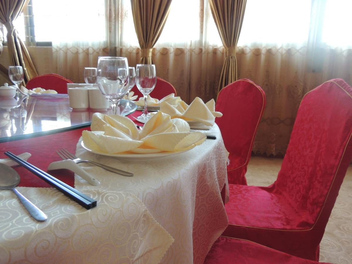 Dela Chambre Hotel - Housity