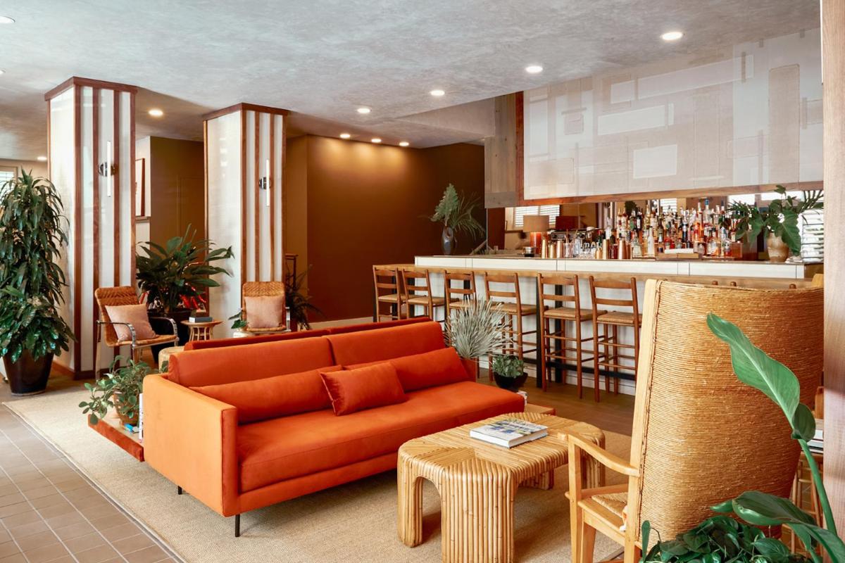 KAYAK Miami Beach - Housity