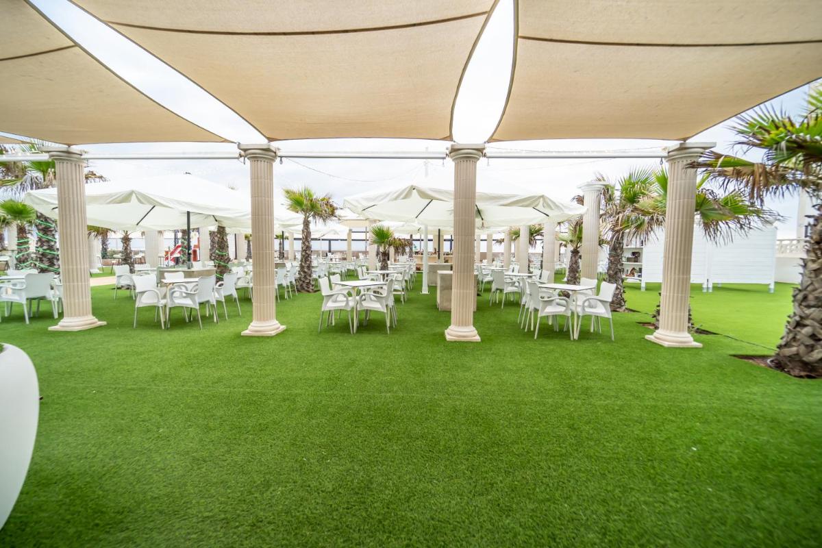 Jardín al aire libre en Hotel & Spa Entremares