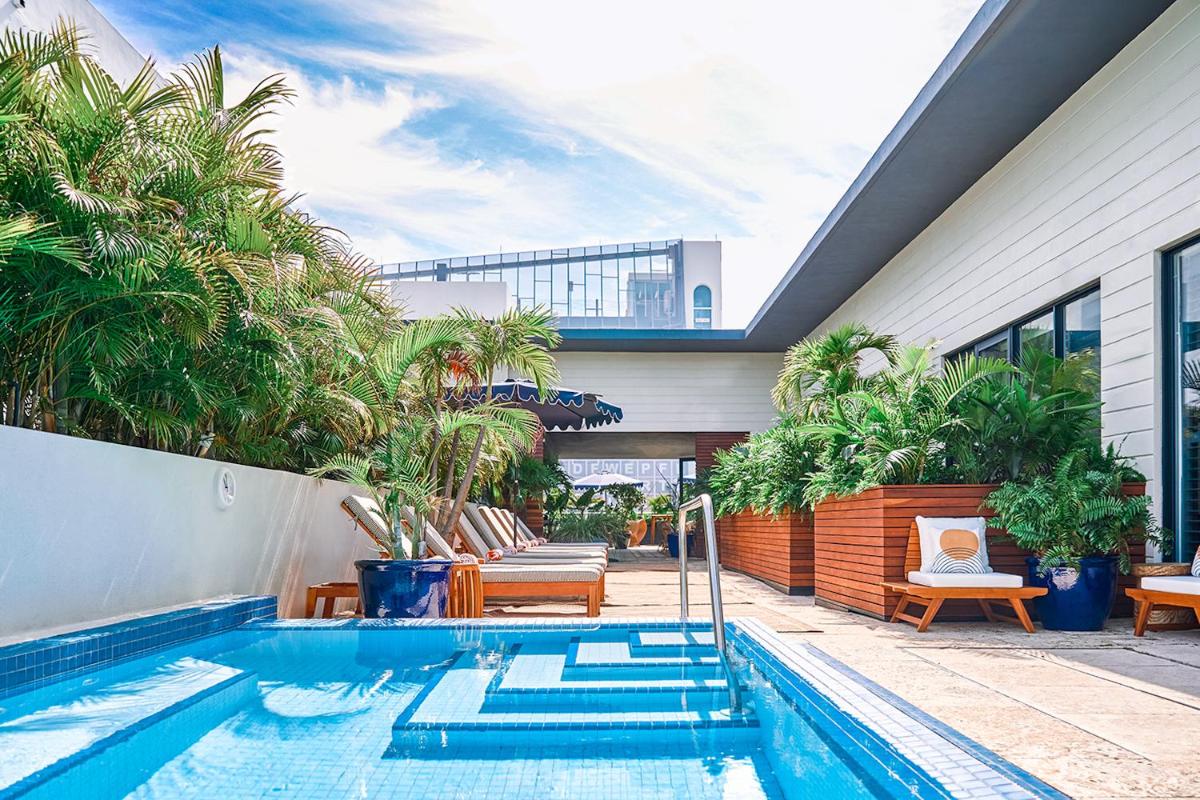 KAYAK Miami Beach - Housity