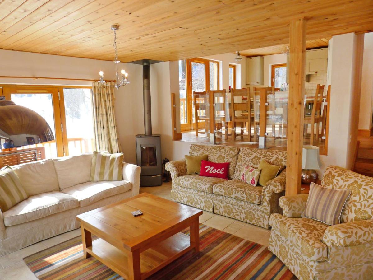 Holiday Home Chalet Eden by Interhome - Housity