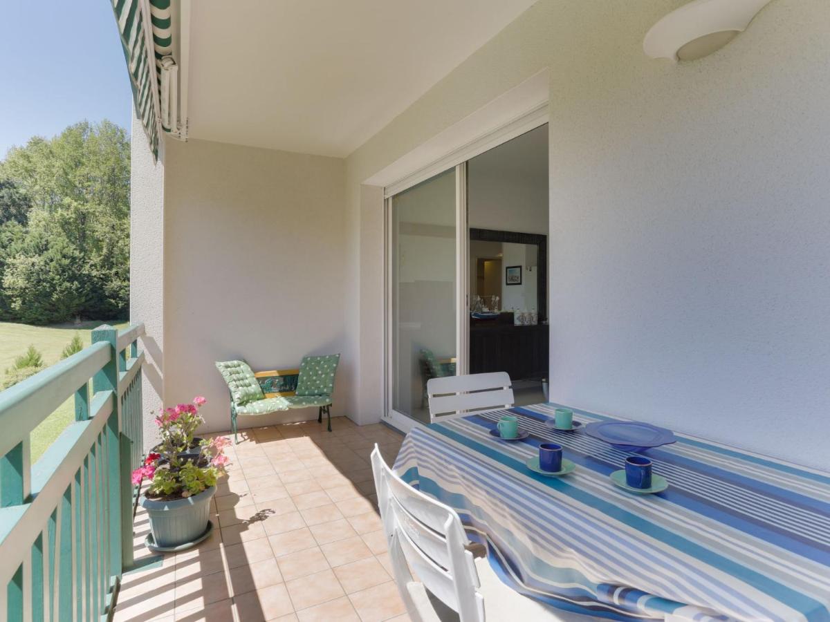 Apartment Le Clos Saint Vincent-1 by Interhome - Housity