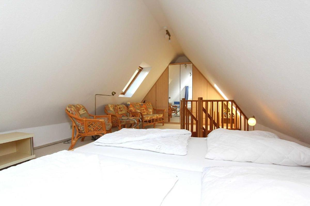 Ferienwohnung Morgensonne FeWo OG - Balkon - Housity