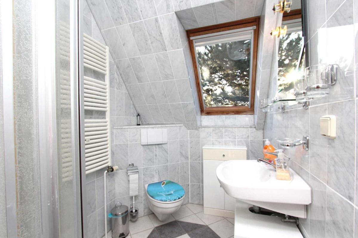 Ferienwohnung Morgensonne FeWo OG - Balkon - Housity