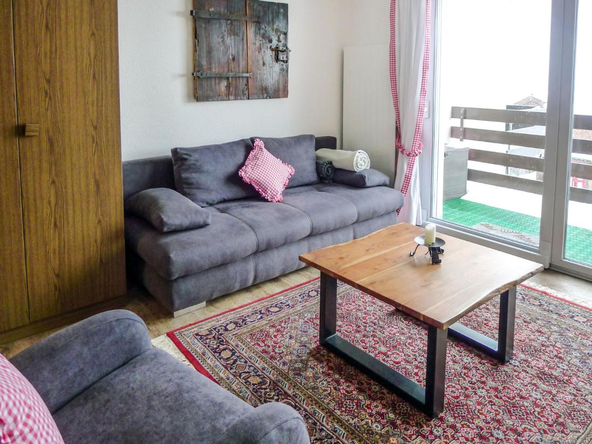 Apartment Petrani by Interhome - Housity