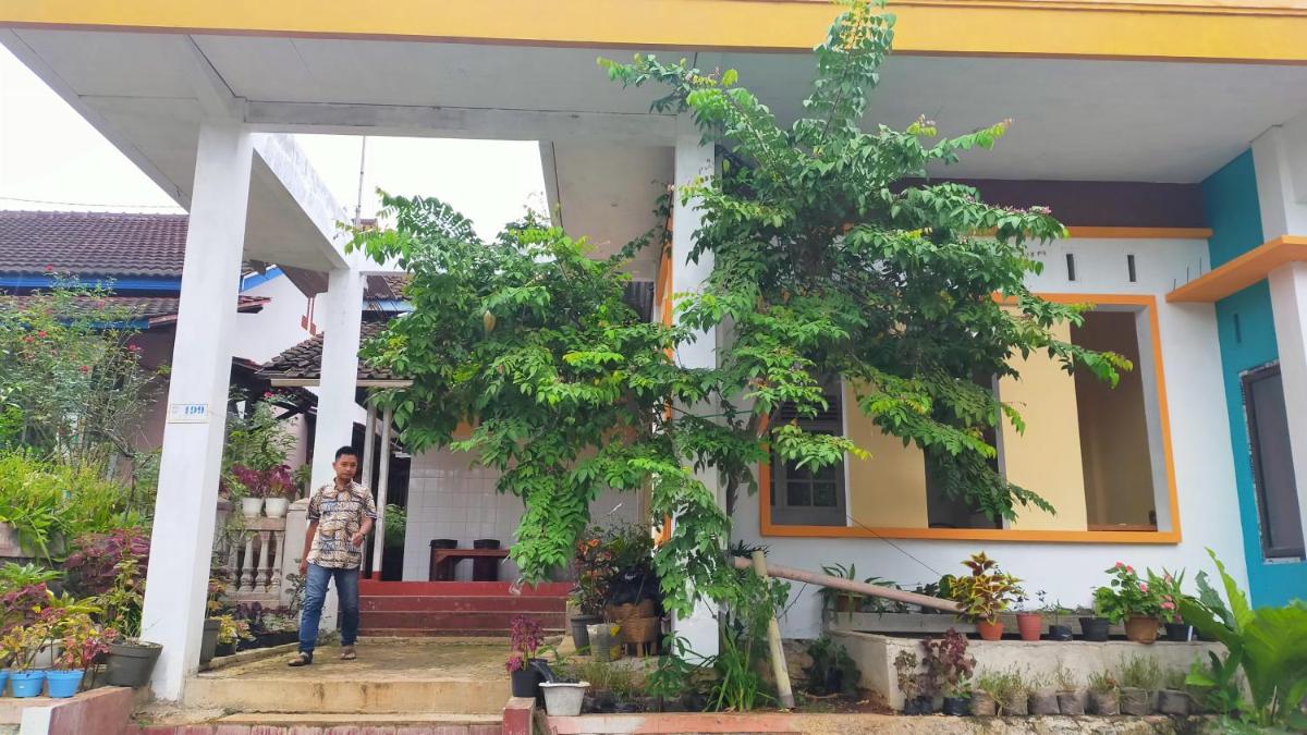 Guest House Syari'ah Sekar Manganti Mitra Aqsa - Housity