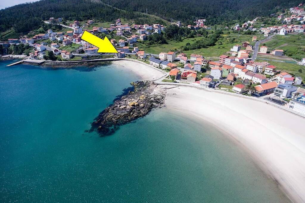 Estudio Delfín Azul Playa Ezaro - Housity