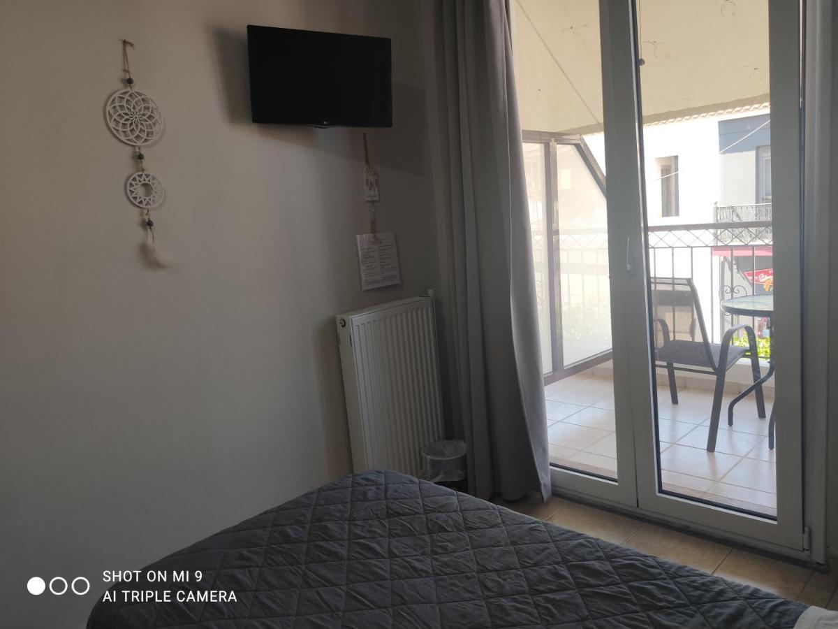 Hotel Trifylia - Housity