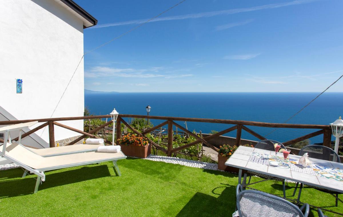 Holidays Perla d'Amalfi - Live the Coast & Private Parking - Housity