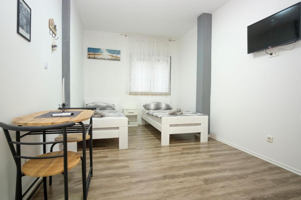 Ana ROOMS - Housity