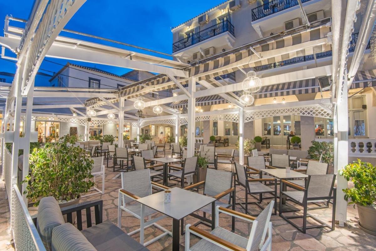 Klimis Hotel - Housity