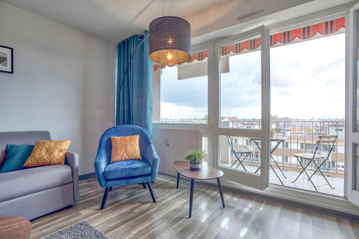 Strasbourg Urban Chic Cathedral View - parking, tram, 8 min city center - Housity