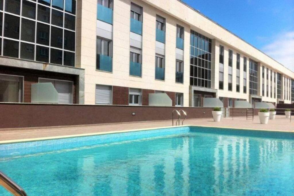 APARTAMENTO PLAYA FOZ con piscina y parking 010 - Housity