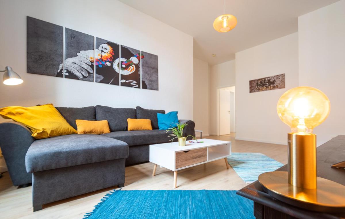 Blue Chili 18 Zentrales CITY-Apartment am Hasselbachplatz, 4 Personen - Housity